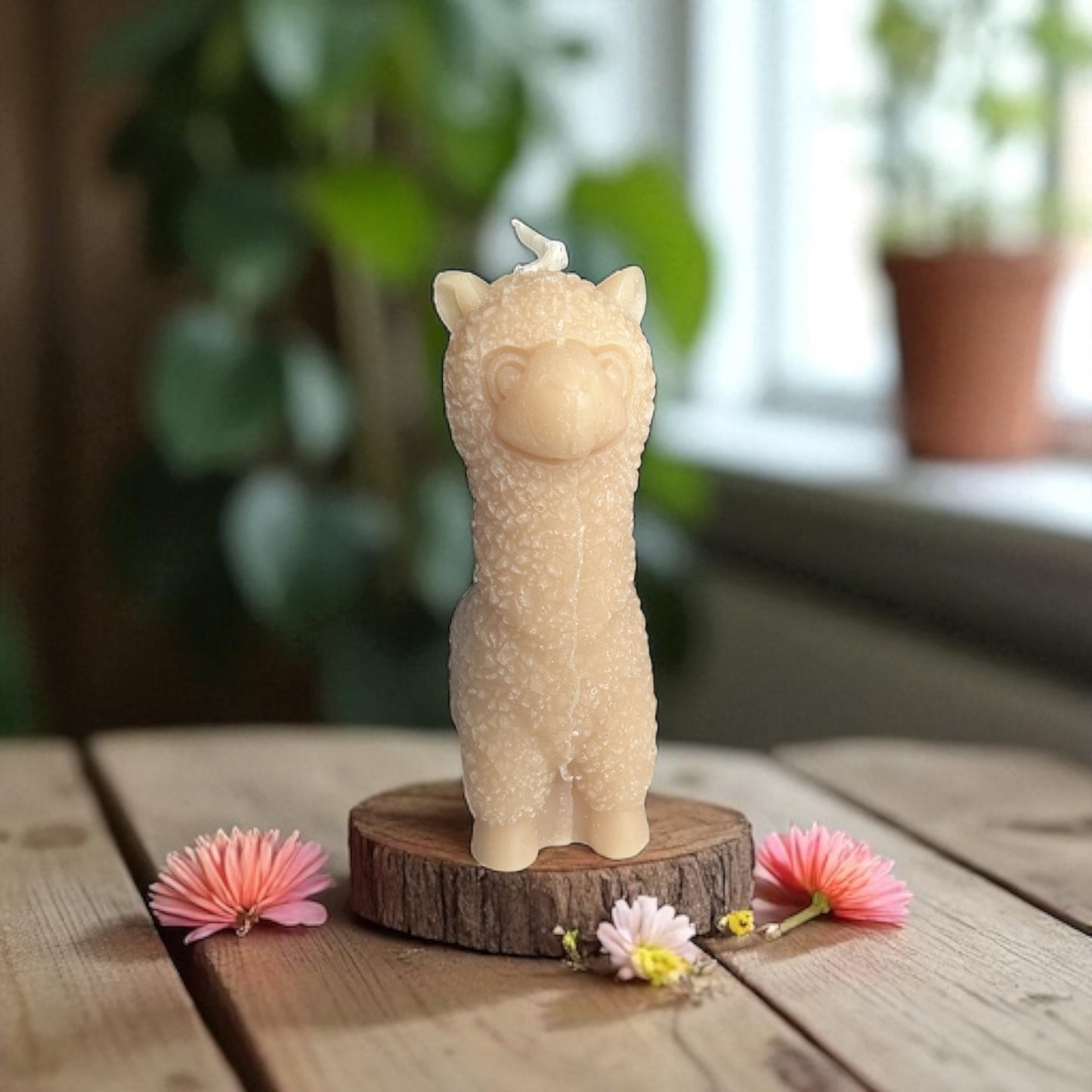 Single Llama Candle(Ash/White/Beige)