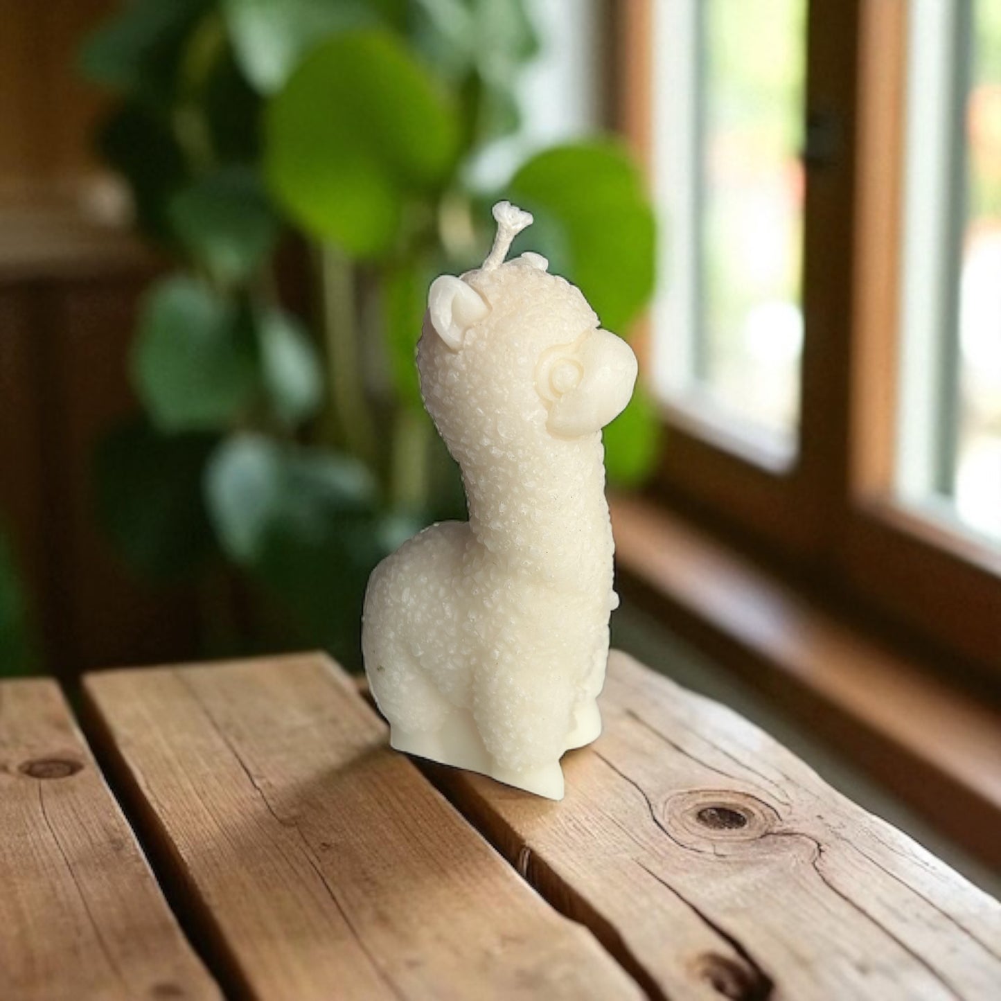 Single Llama Candle(Ash/White/Beige)