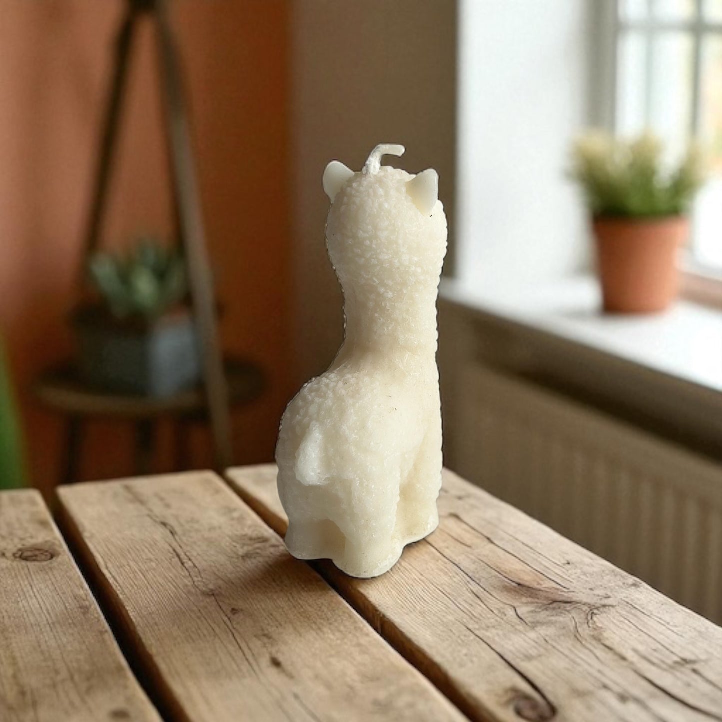 Single Llama Candle(Ash/White/Beige)